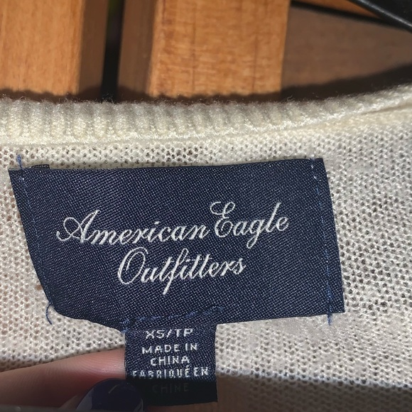 American Eagle sweater. - Picture 5 of 6